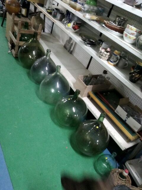 Plusieurs dame jeanne 12345 Le Creusot (71)