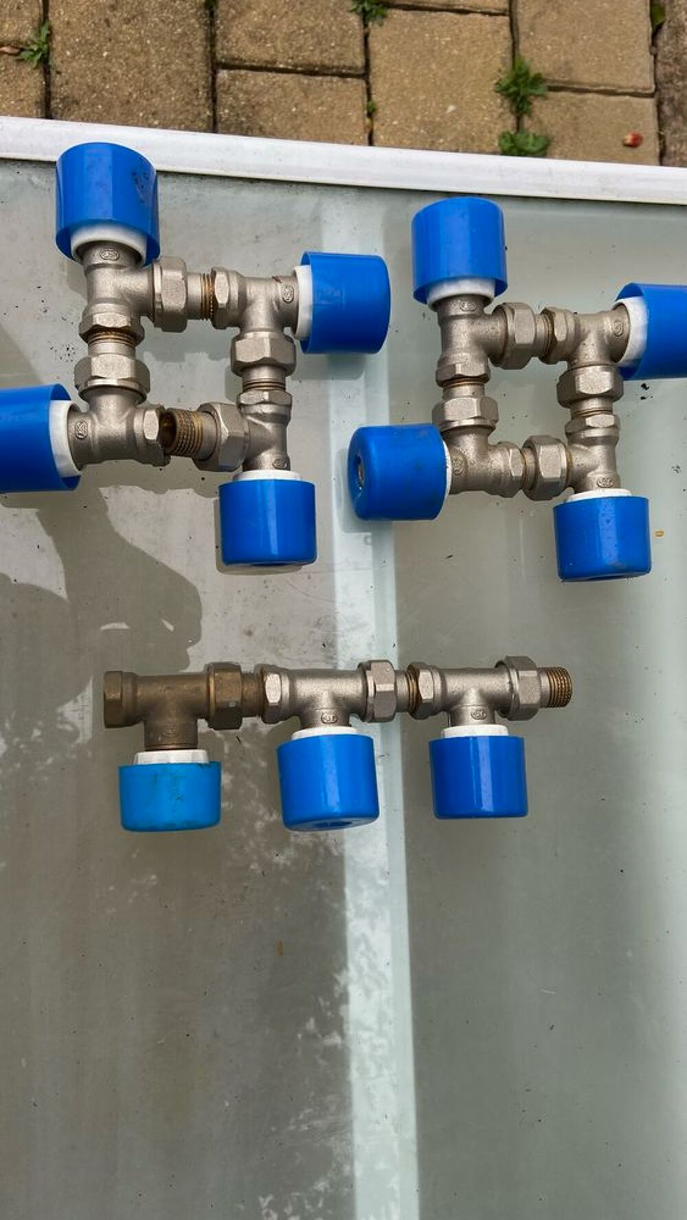 ROBINETS DE RADIATEURS NEUFS Bricolage