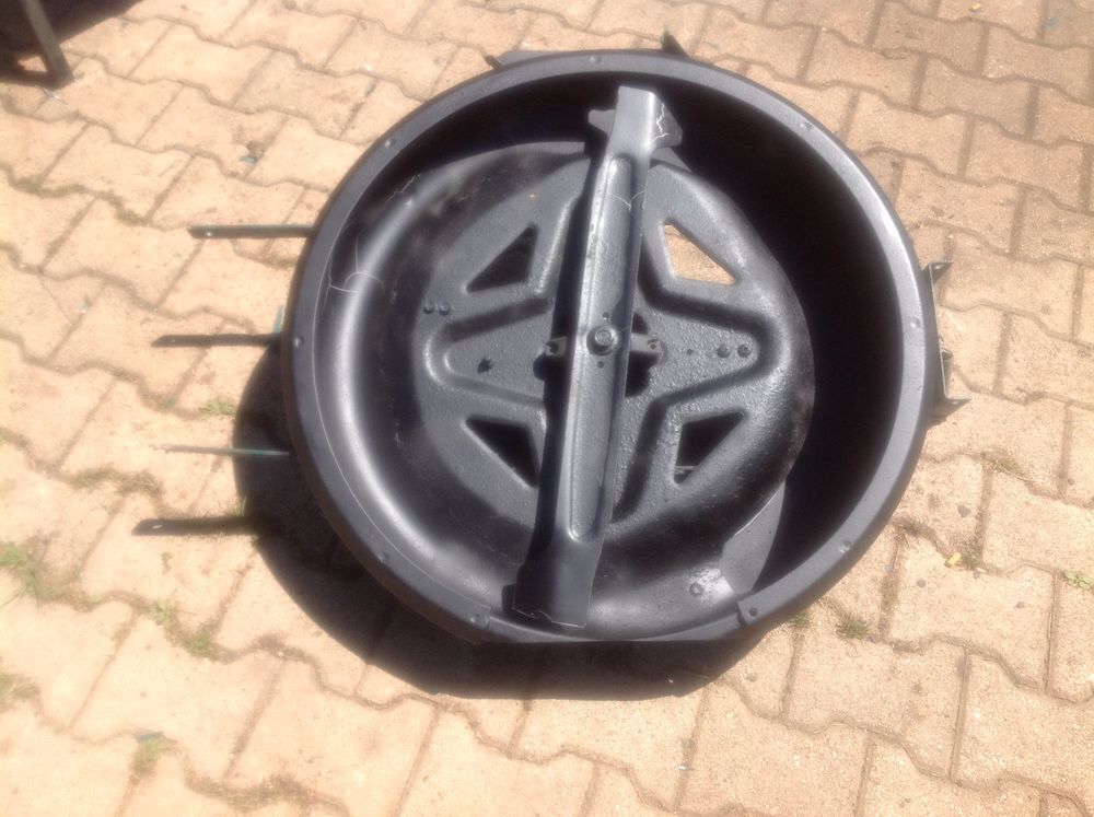 plateau complet etat neuf , prix 150€ Jardin