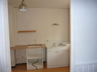  Appartement à louer 3 pièces 72 m²
