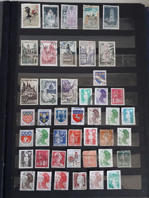 N.241  Lot de 150 timbres de France 1€ 1 Les Forges (88)