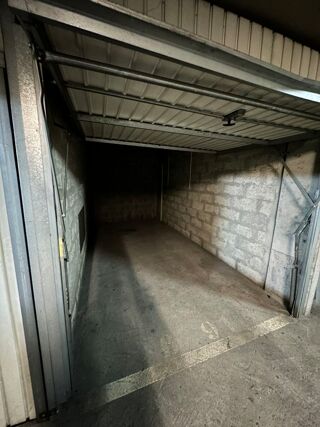  Parking / Garage à vendre 12 m² Lyon