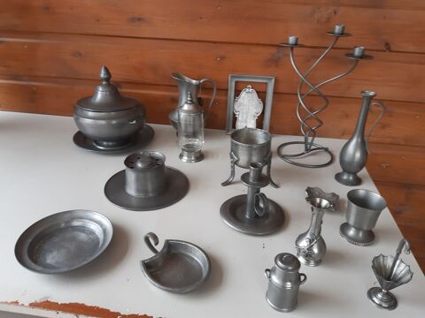 Un lot d'étains , marque J GOARDER E  ,  Etat neuf Marmande (47)