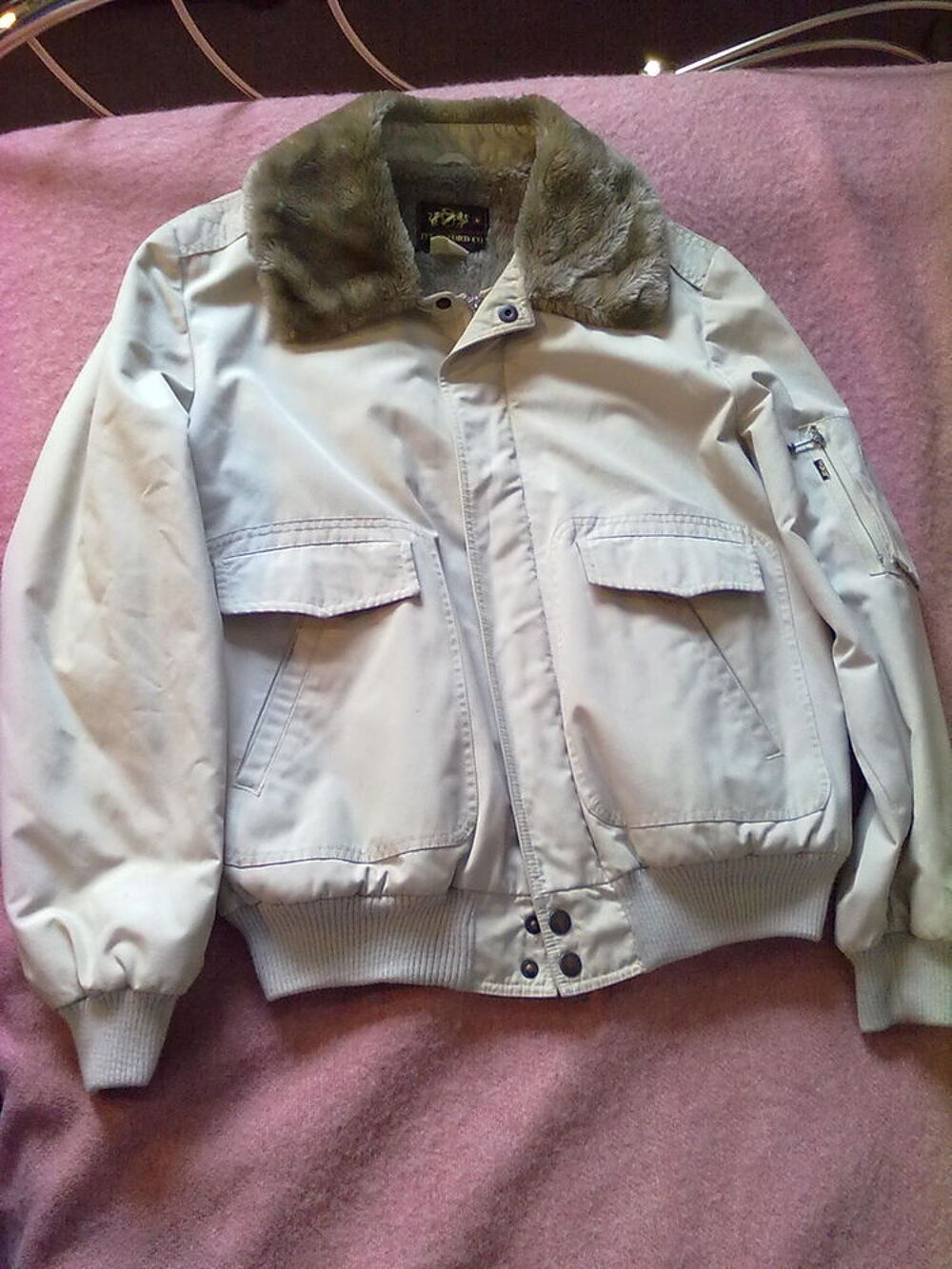
blouson T46 four&eacute; cr&egrave;me ivy oxford-co
Vêtements