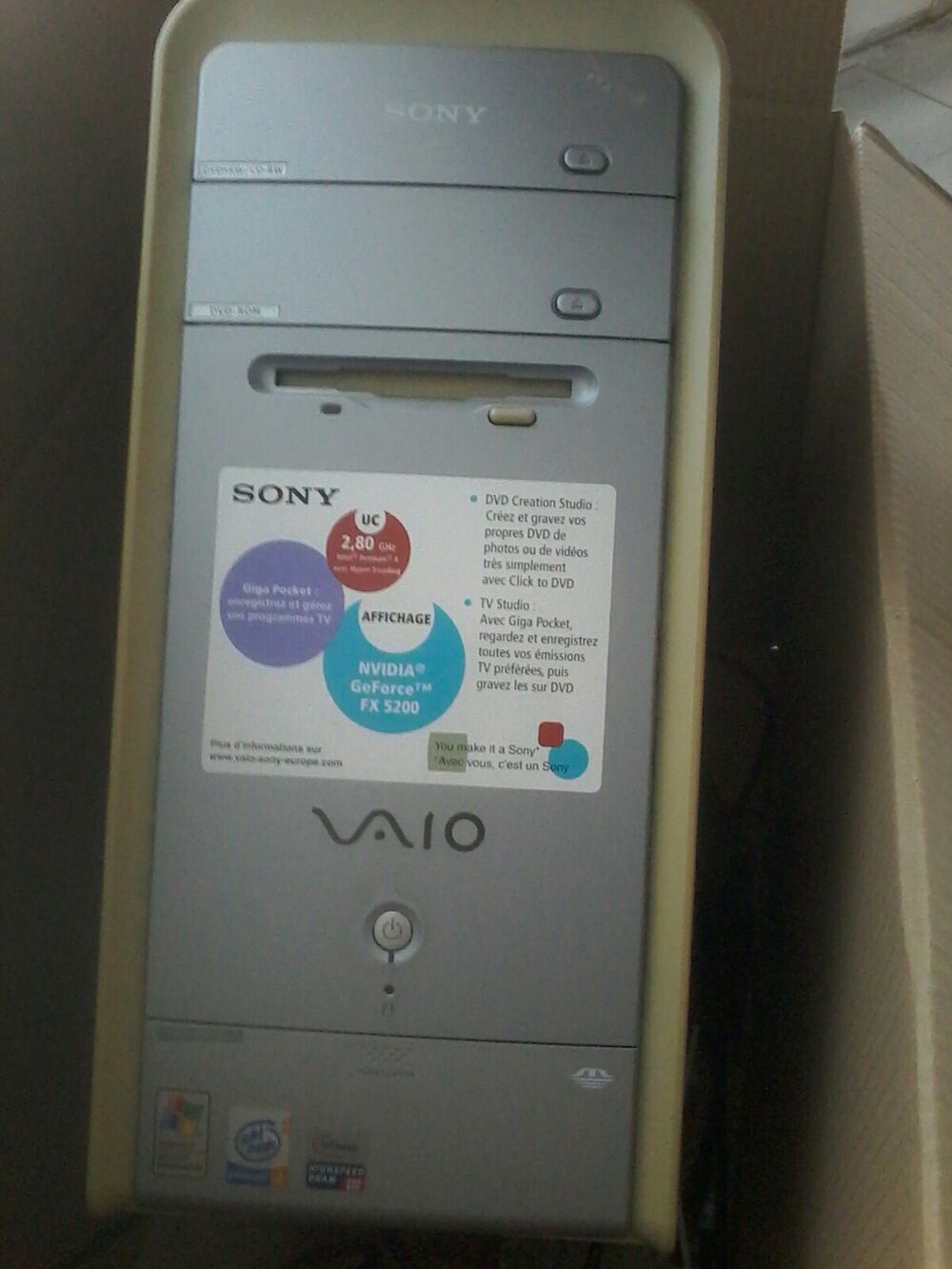 tour vaio Sony a reformat&eacute; , avec le cd et la t&eacute;l&eacute;commande Matériel informatique