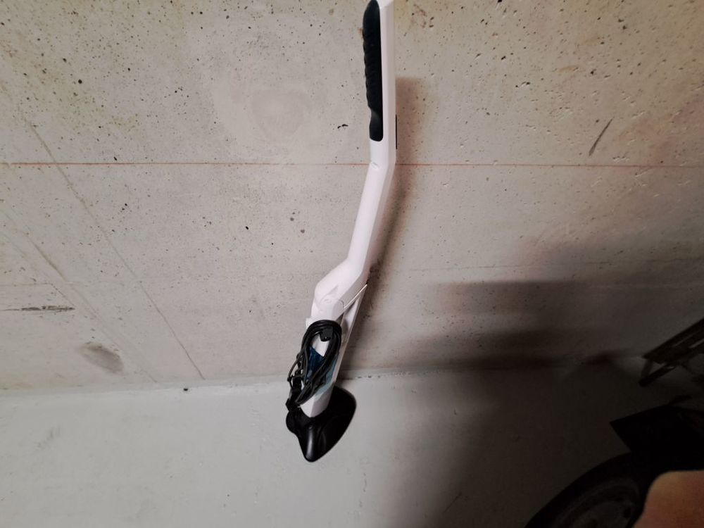 BALAIS ELECTRIQUE A VAPEUR Electroménager