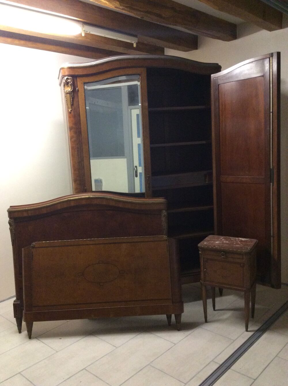 Ensemble chambre &agrave; coucher Meubles