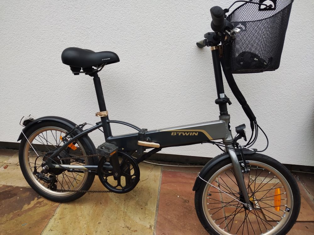 C&egrave;de mon VELO ELECTRIQUE BTWIN
Avec PANIER METAL, chargeur, V�los