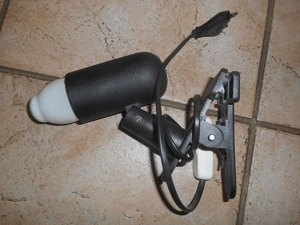 LAMPE PINCE POUR LIT Meubles