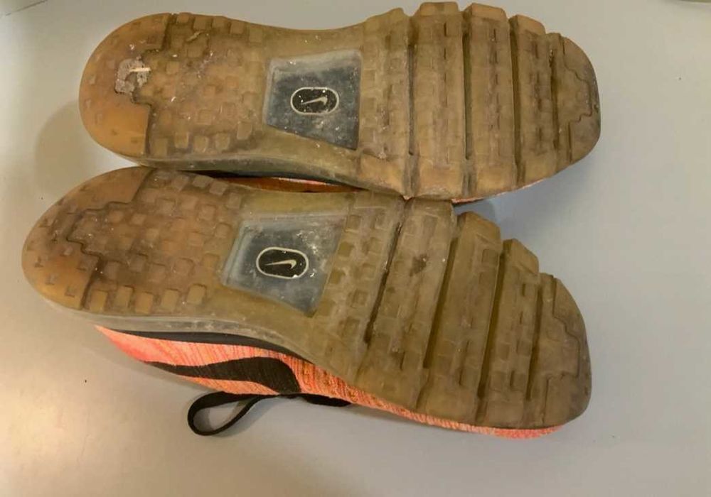 Nike Flyknit fluo orange T42 Chaussures