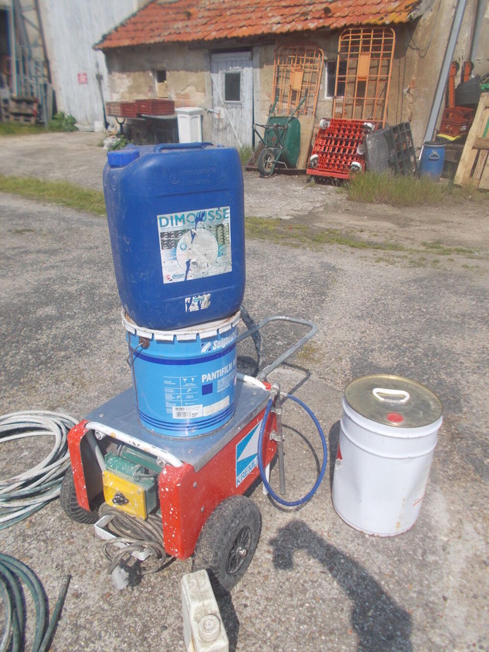  Station de peinture contre travaux toiture Bricolage