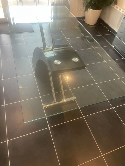 Table salle �  manger 90 N�mes (30)