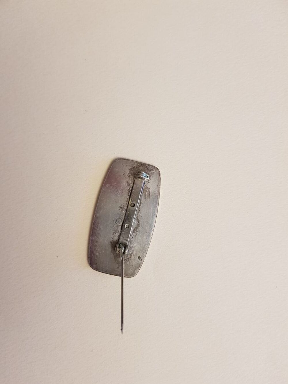 Broche en &eacute;maux VINTAGE ann&eacute;es 70 Bijoux et montres