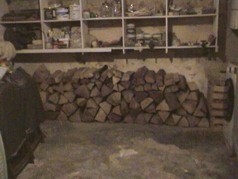 BOIS de CHAUFFAGE 1 St�re de Bois de 35cm ( ch�ne). 90 Ved�ne (84)