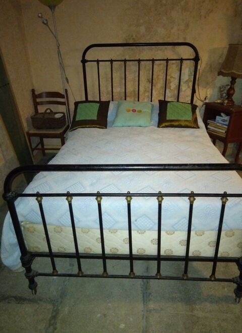 Lit mtallique 30 Azat-le-Ris (87)