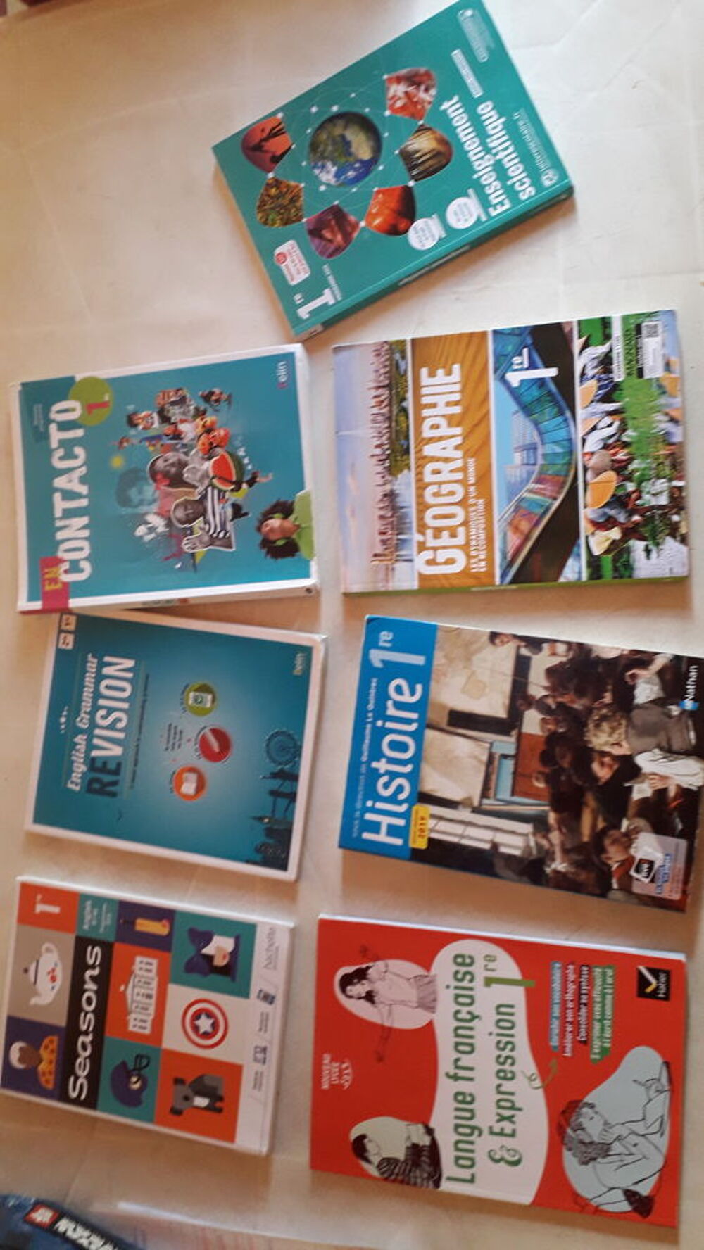 de livres de 1&egrave;re g&eacute;n&eacute;rale lyc&eacute;e Victor schoelcher Livres et BD