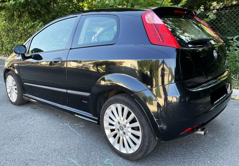 Grande Punto 1.4 16V 95 Starjet Sport 2007 occasion 06390 Contes