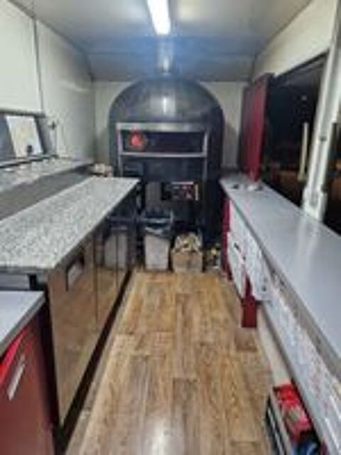   Ensemble camion + remorque pizzas  