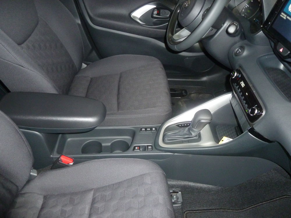 Yaris Hybride 116h Dynamic 2026 occasion 95300 Ennery