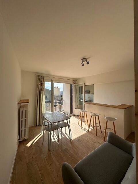   Studio meubl� avec balcon et vue sur le Vercors � Valence Appartement - 1 pi�ce(s) - 33 m�