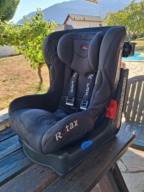 Siège  auto pour bébé ROTAX  pivotant 25 Collonges (01)
