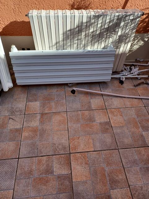 Lot radiateurs en fonte Toulon (83)
