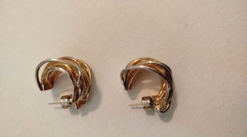 Boucles d'oreilles C&eacute;line plaqu&eacute; or Bijoux et montres