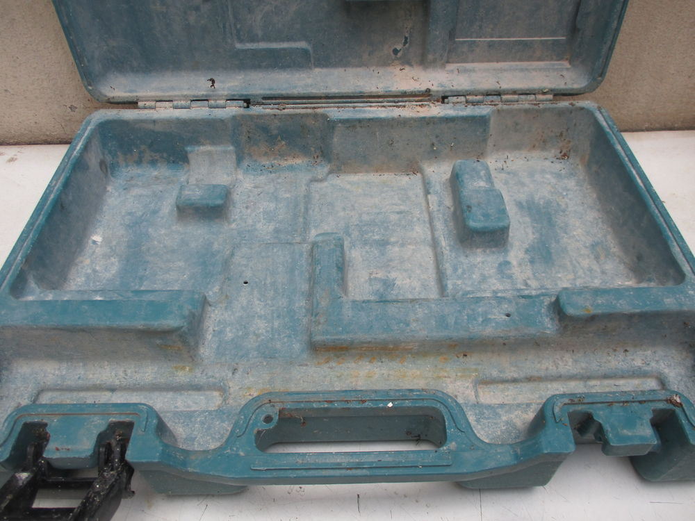 Coffret perforateur MAKITA HR3000C Bricolage