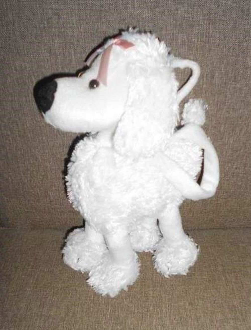 peluche chien caniche blanc forme sac Doux neuf - H 26cm Jeux / jouets