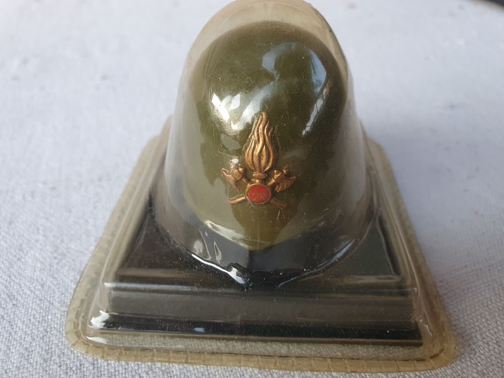 CASQUES POMPIERS LOT N&deg; 2
