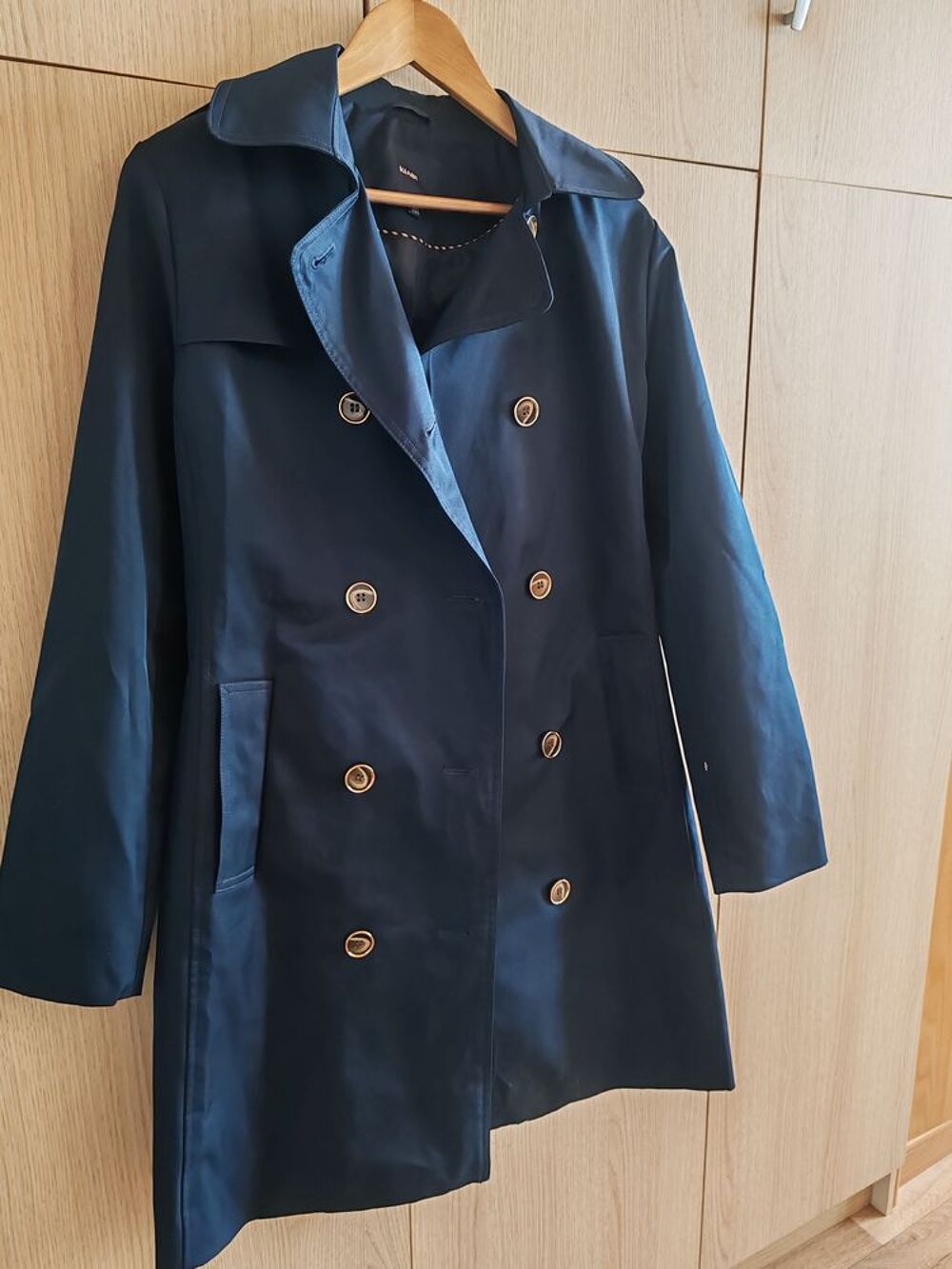 Trench Neuf jamais port&eacute; Vêtements