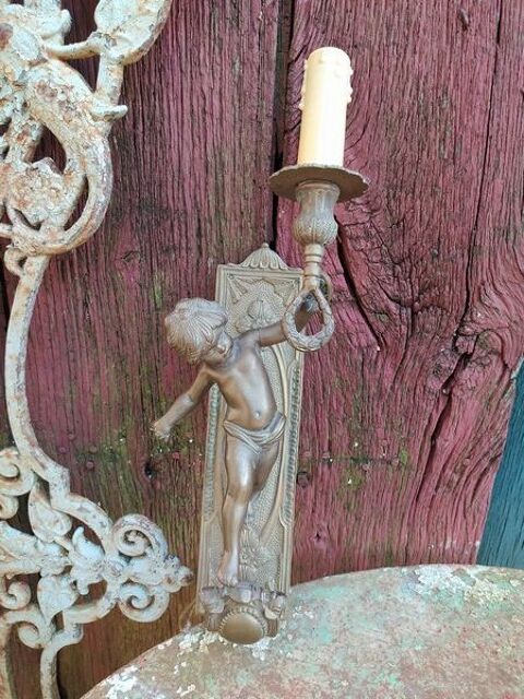 Ancienne Applique Bronze Enfant Style Angelot Chrubin  50 Loches (37)