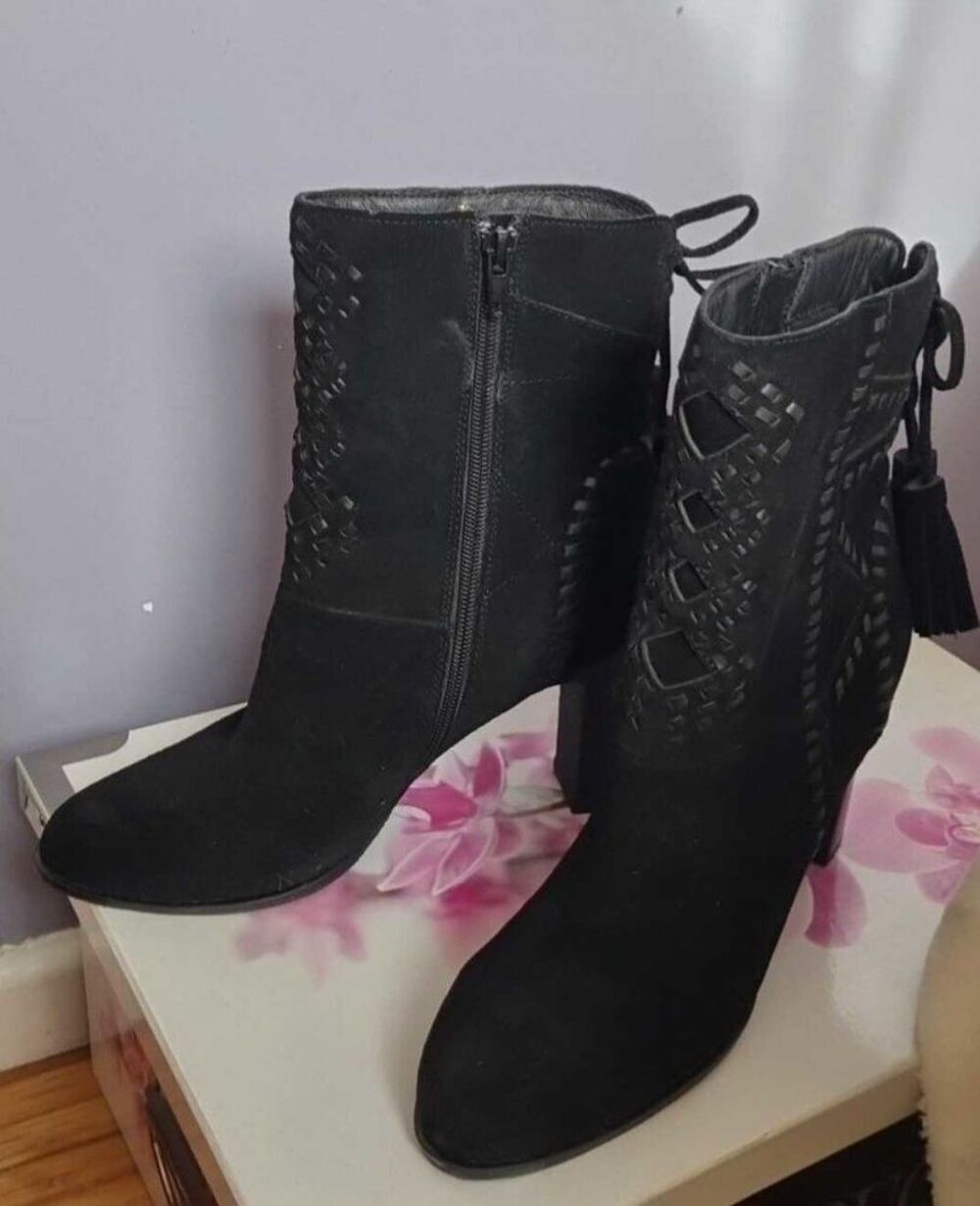 Tr&egrave;s jolies bottines cuir et daim P39 TBE Chaussures
