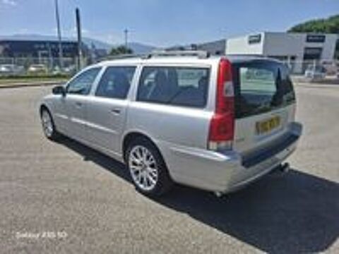 V70 D5 185 Momentum Geartronic A 2006 occasion 69320 Feyzin