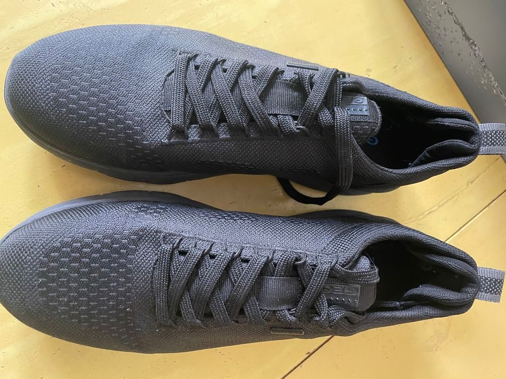 1 paire de Baskets GEOX T42 SPHERICA Noires NEUVES Chaussures