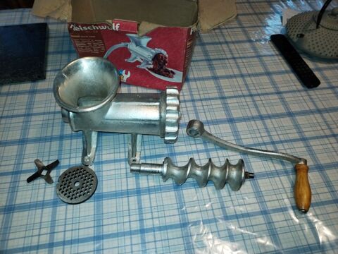 hachoir fermier fleischwolf euro vanadium 49 Manosque (04)