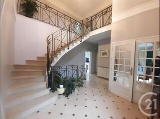  Maison � vendre 9 pi�ces 250 m�