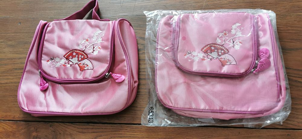 2 Sacs pour enfants avec bandouli&egrave;res Jeux / jouets