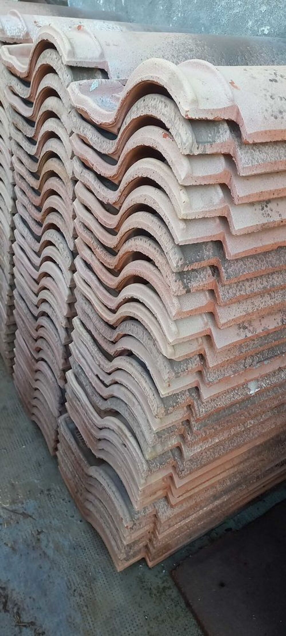 TUILES DOUBLE CANAL Bricolage