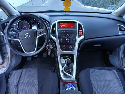 Opel astra 1.4 Turbo 140 ch Cosmo
