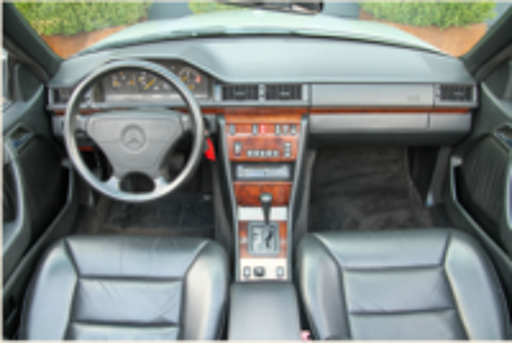 300 CE-24 Cabriolet W124 1992 occasion 59310 Auchy-lez-Orchies