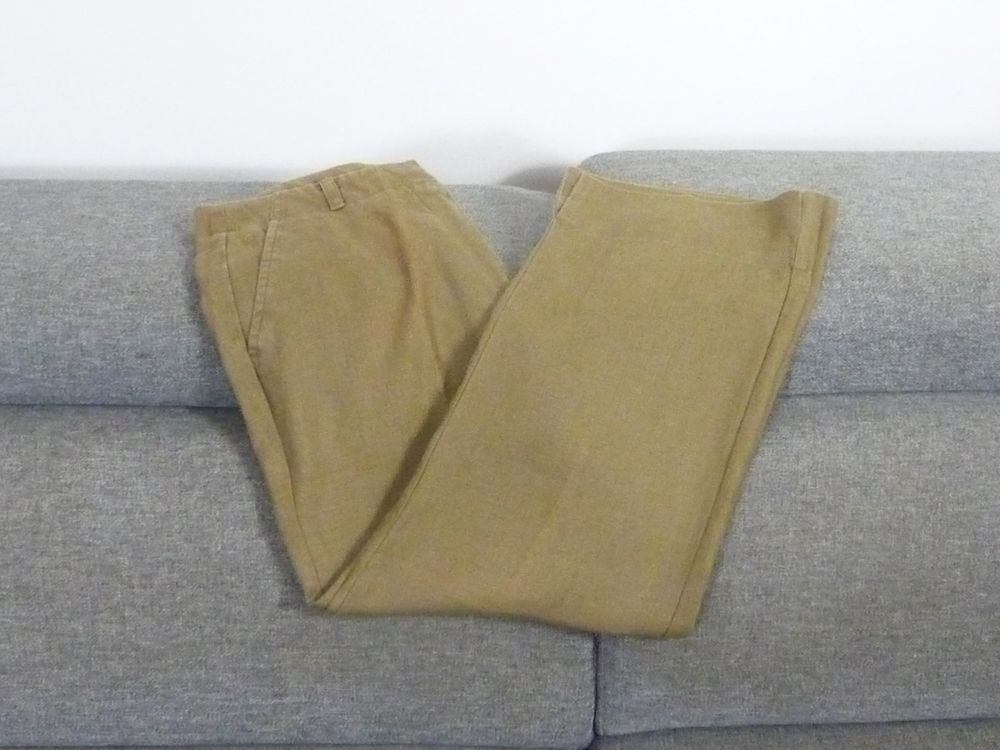 Pantacourt/ Pantalon en 100% Lin Kaki- Active Wear Vêtements