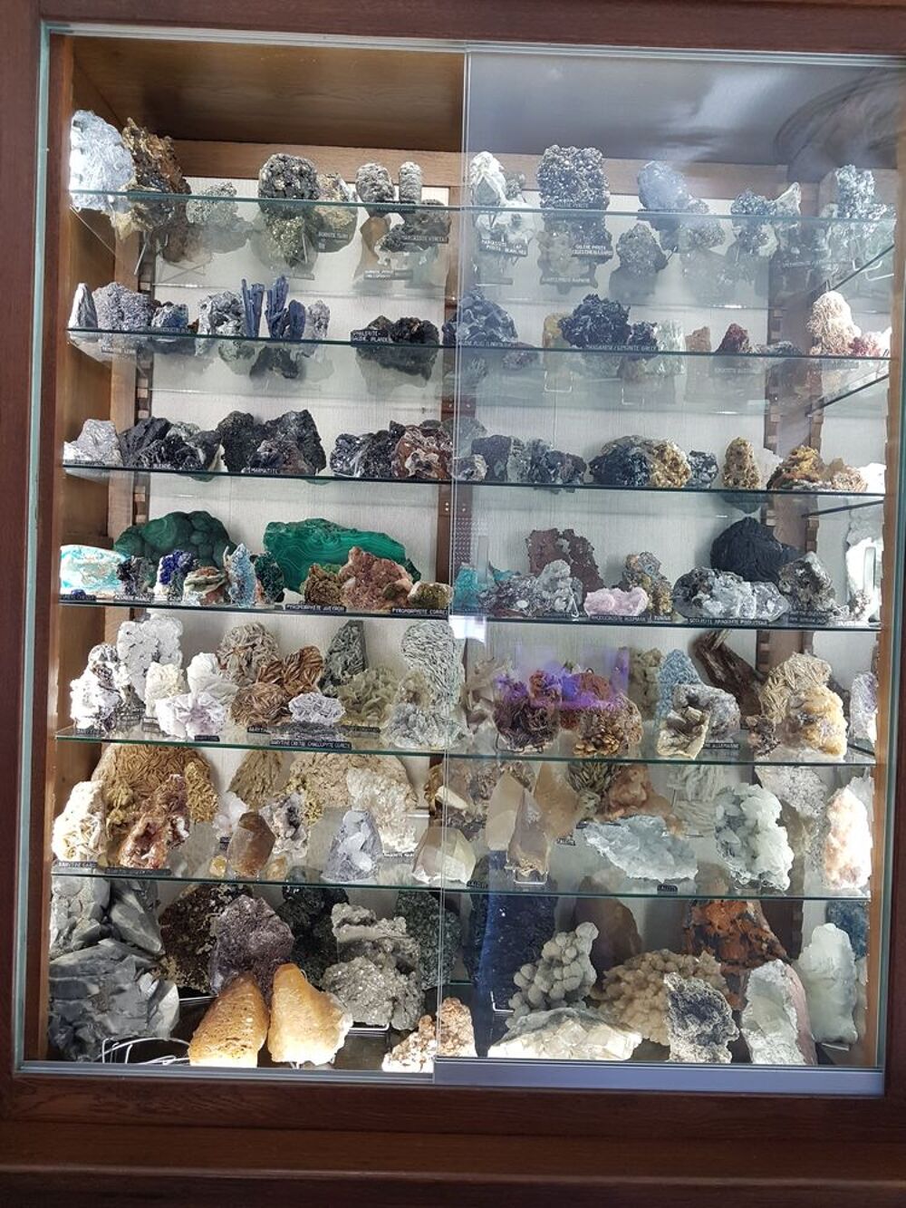Vitrine min&eacute;raux garnie 