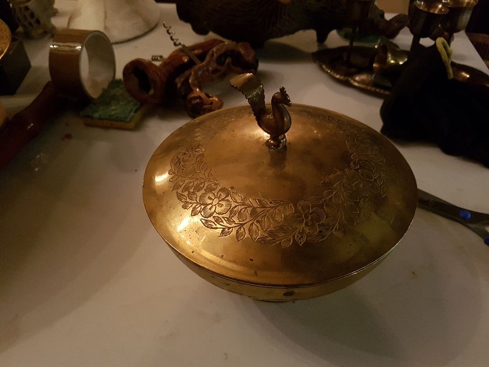 Coupe en laiton avec couvercle Décoration