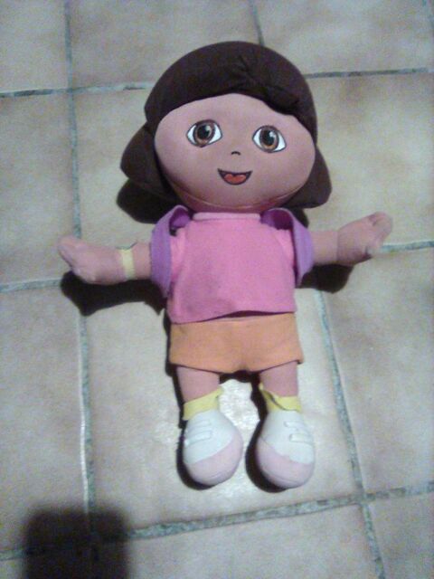 Peluche Dora 3 Pau (64)