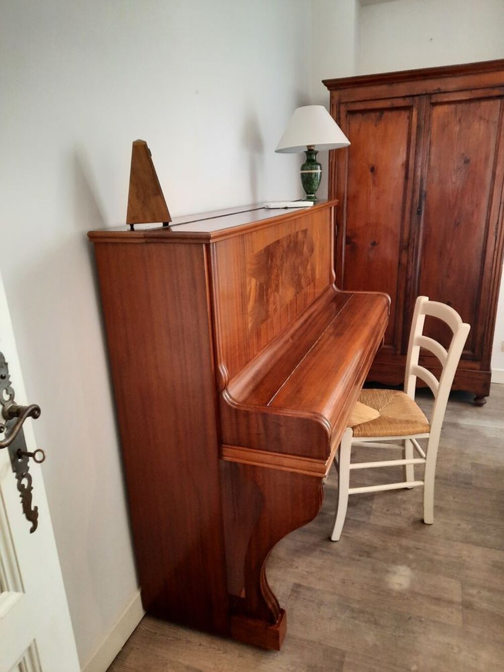 piano droit merisier massif Instruments de musique