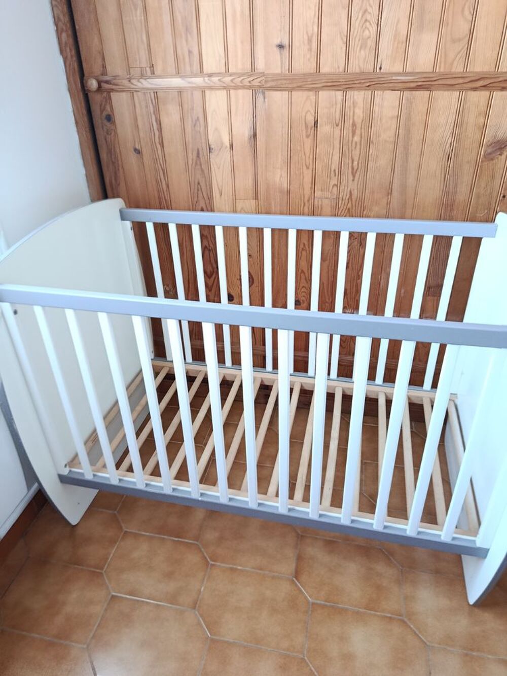 LIT ENFANT A BARREAUX Mobilier enfants