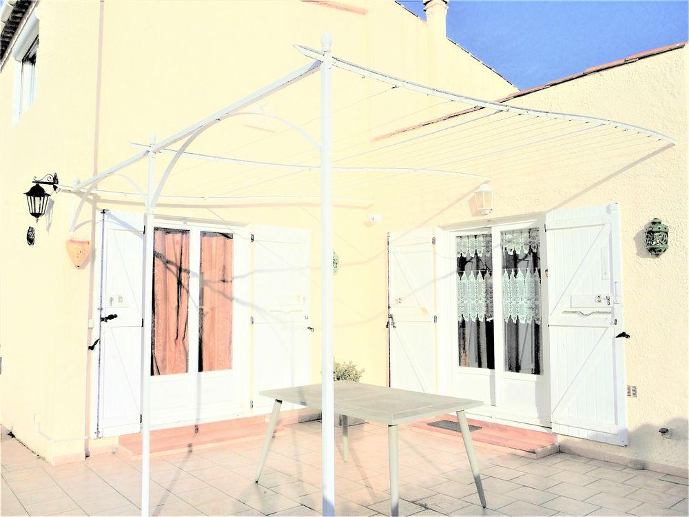 OPPORTUNITE A SAISIR PERGOLA ARTISANALE EN FER FORGE b Jardin