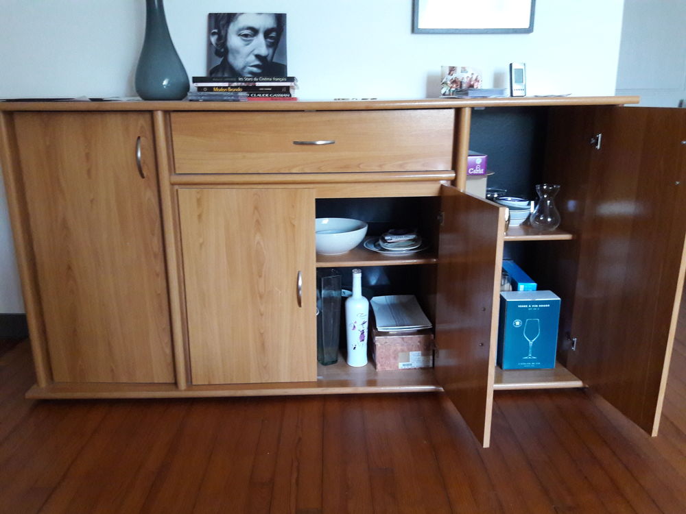 Buffet bois clair 4 portes 1 tiroir Meubles