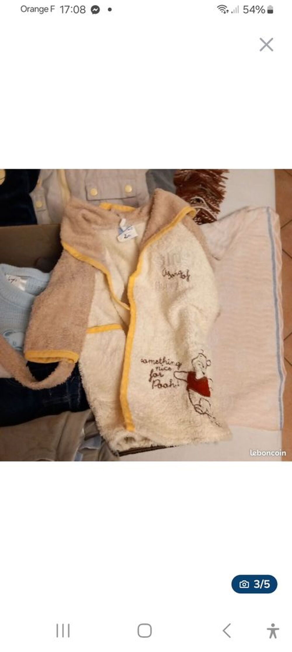 1 carton de 43 v&ecirc;tements gar&ccedil;on 6/9mois
Vêtements enfants